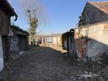 Будинок із земельною ділянкою розташований у чудовій локації з відмінною доступністю, непо - photo 2