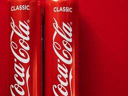 Coca Cola a další nealkoholické nápoje všech druhů a velikostí