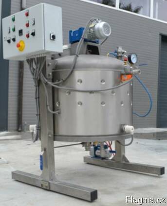 Creaming honey machine