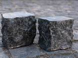 Dlažební kameny z přírodního kamene