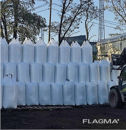 Močovina (UREA) 46 %, granulovaná NPK 15-15-15 7 % S NPK 8-20-30 2 % S Draselné hno