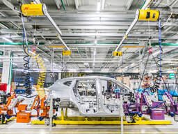 Работа праця автомобільний завод Працівник на виробництві/монтажник